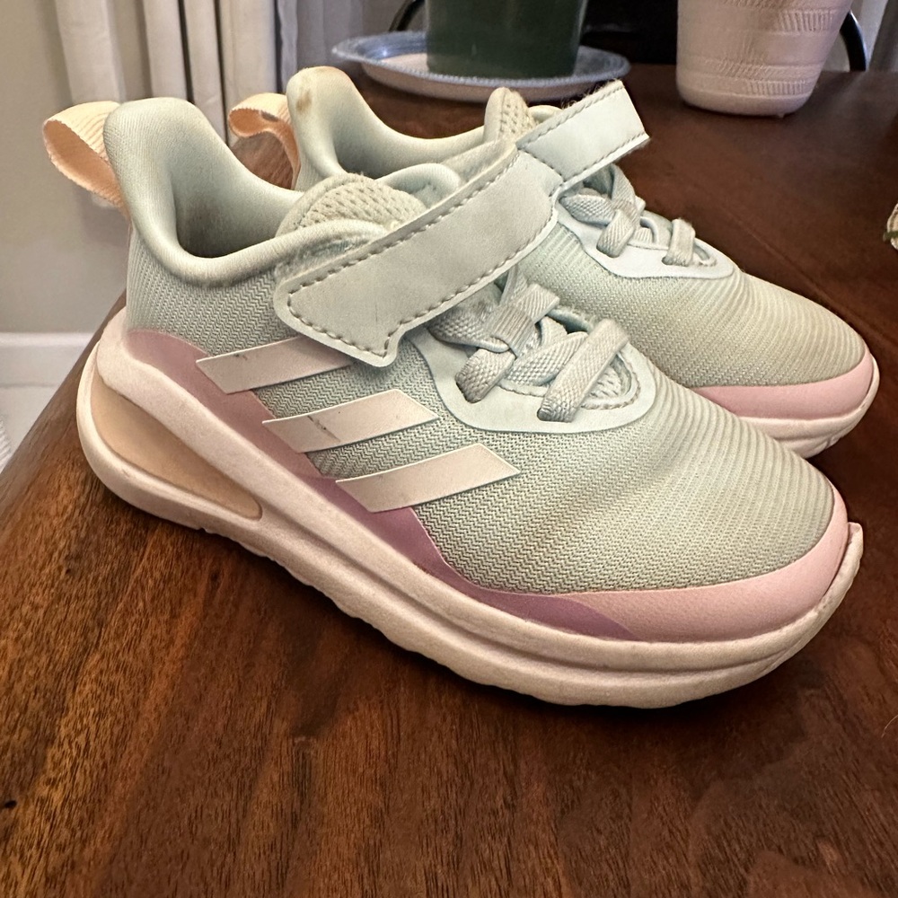 Size 7 girls Adidas sneakers